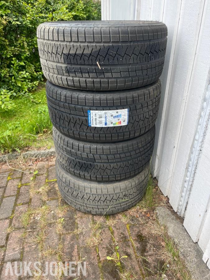 2425 Triangle Snowlink 255/35/20 NYE Nye vinterdekk
